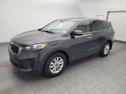 Used 2019 Kia Sorento AWD image 2