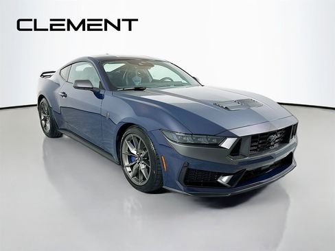 Used 2025 Ford Mustang Dark Horse image 3