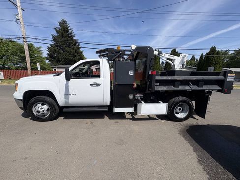Used 2013 GMC Sierra 3500 W/T RWD image 9