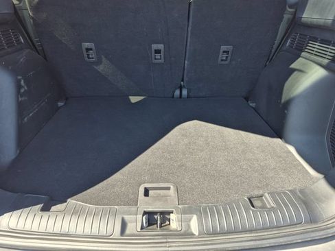 Used 2025 Ford Escape SE w/ Class II Trailer Tow Package FWD image 23