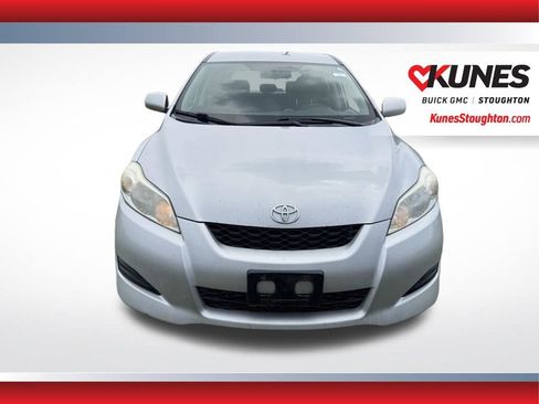 Used 2013 Toyota Matrix L FWD image 3
