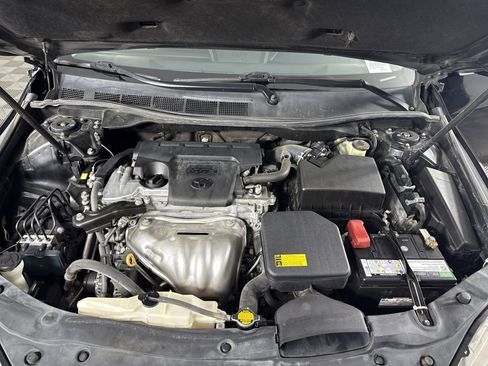 Used 2015 Toyota Camry SE image 10