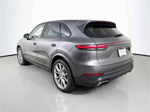 Used 2019 Porsche Cayenne image 18