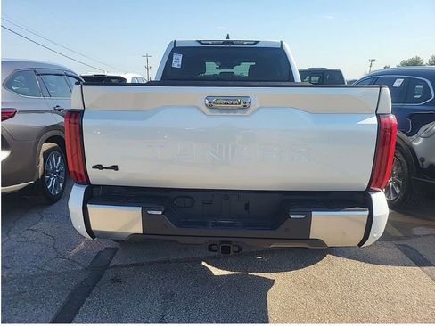 Used 2023 Toyota Tundra Limited image 7