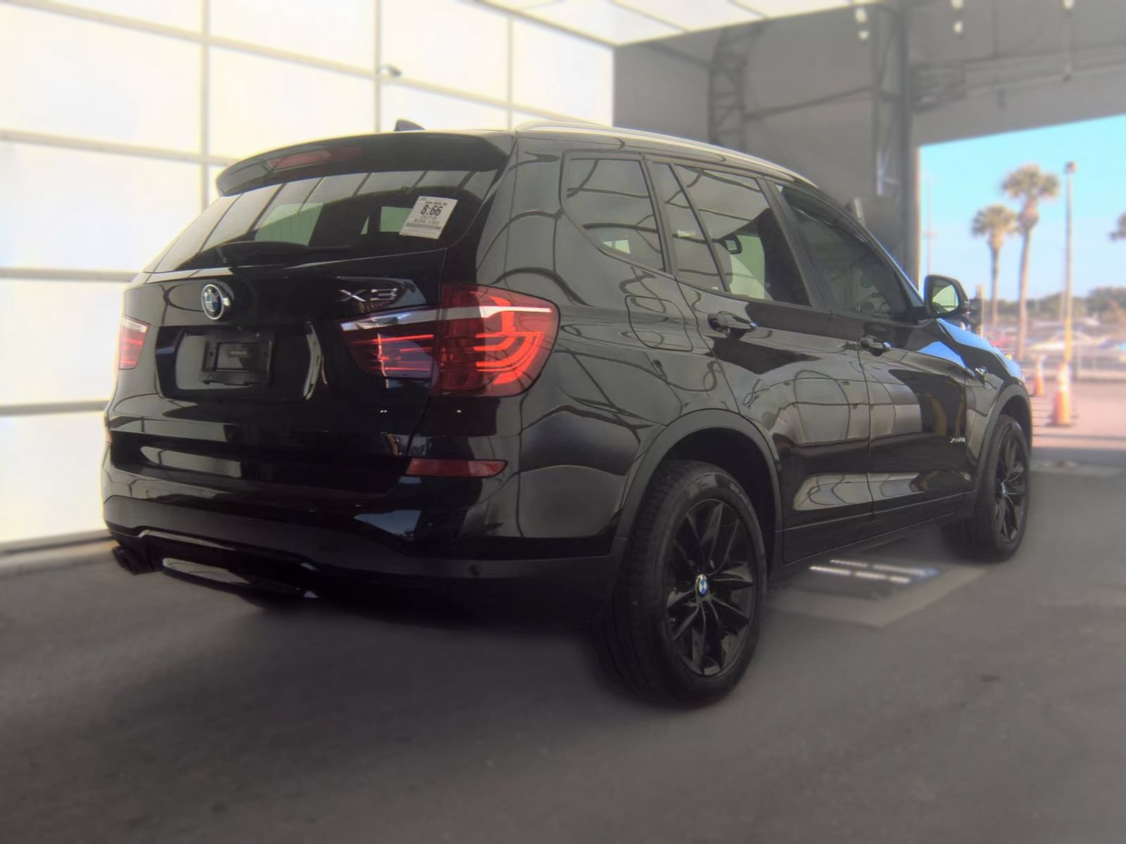 Used 2016 BMW X3 xDrive28i AWD/4WD image 3