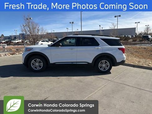 Used 2024 Ford Explorer XLT w/ Equipment Group 202A image 4