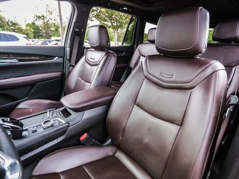 Used 2023 Cadillac XT6 Premium Luxury AWD/4WD image 66