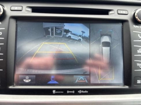 Used 2018 Toyota Highlander Limited AWD/4WD image 22