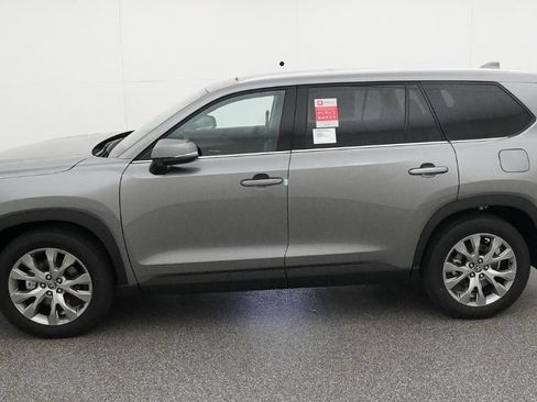 New 2026 Toyota Grand Highlander Limited image 3