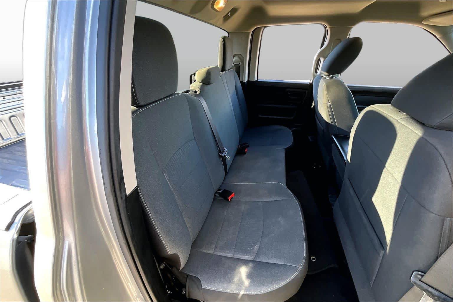 Used 2022 RAM 1500 Tradesman w/ Chrome Plus Package RWD image 20