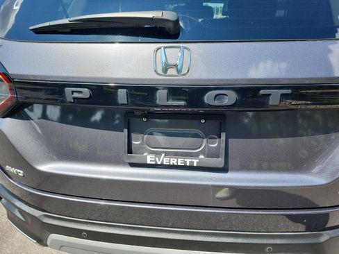 Used 2024 Honda Pilot Elite image 5