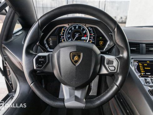 Used 2014 Lamborghini Aventador LP 700-4 image 25