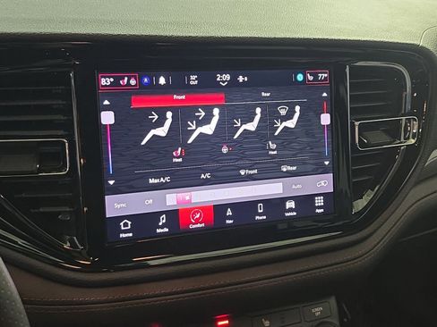 Used 2022 Dodge Durango R/T image 25