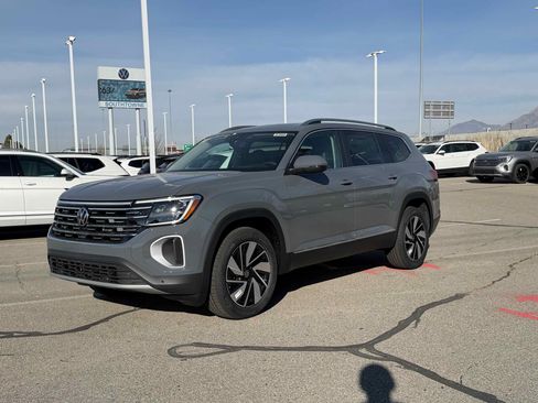 New 2026 Volkswagen Atlas SEL image 1