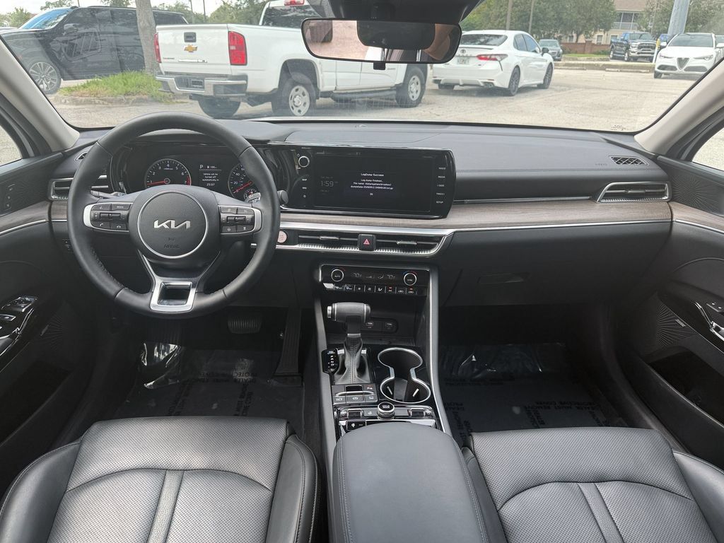 Used 2023 Kia K5 EX w/ EX Premium Package FWD image 12
