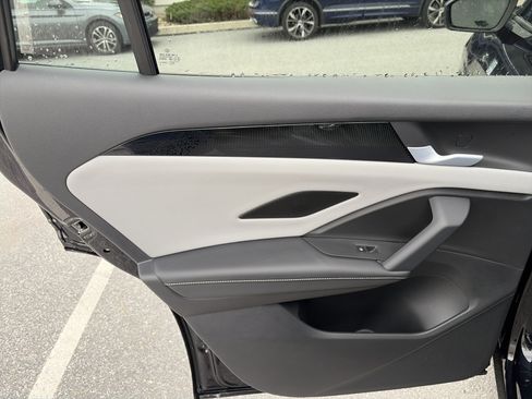 New 2026 Volkswagen Tiguan SE R-Line image 20