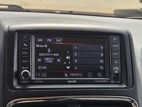 Used 2019 Dodge Grand Caravan SE w/ UConnect Hands-Free Group FWD image 12