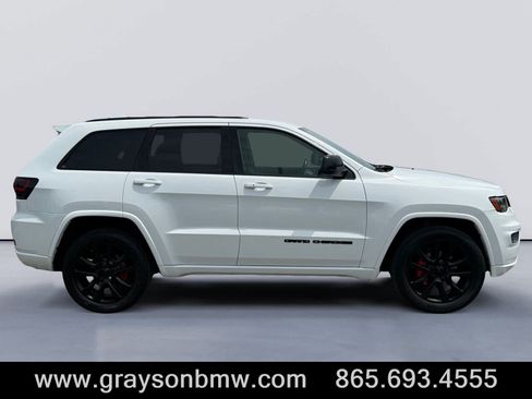 Used 2020 Jeep Grand Cherokee Altitude AWD/4WD image 2