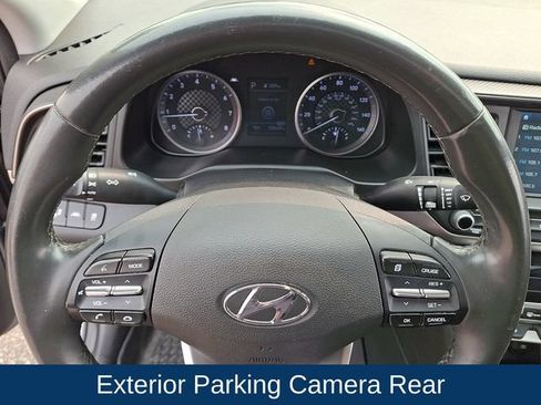 Used 2020 Hyundai Elantra Value Edition w/ Winter Weather Package FWD image 4