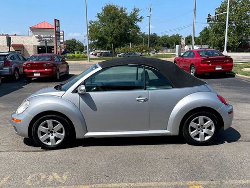 Used 2007 Volkswagen Beetle Convertible w/ Package 1 FWD image 6