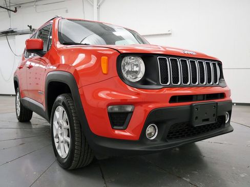 Used 2021 Jeep Renegade Latitude AWD/4WD image 36