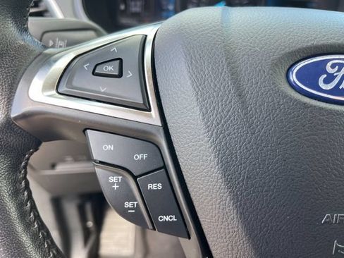 Used 2023 Ford Edge SEL AWD/4WD image 18