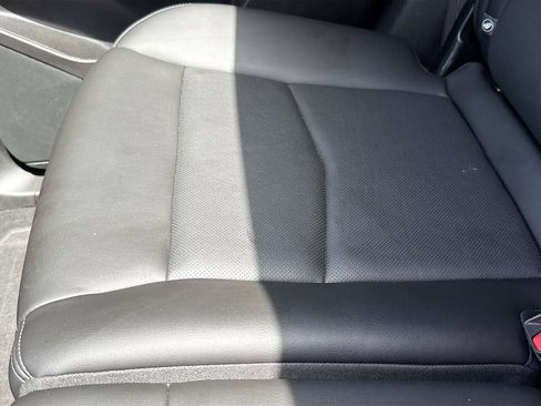 Used 2021 Cadillac XT5 Premium Luxury FWD image 29
