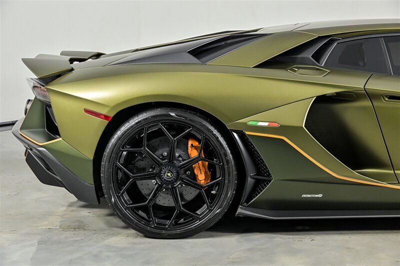 Used 2022 Lamborghini Aventador LP 780-4 Ultimae AWD/4WD image 13