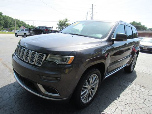 Used 2018 Jeep Grand Cherokee Summit w/ Platinum Series Group AWD/4WD image 3