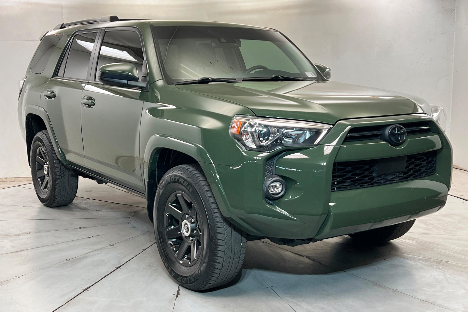 Used 2022 Toyota 4Runner Trail Special Edition AWD/4WD image 8