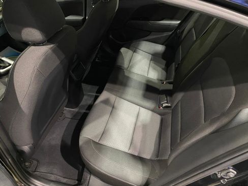 Used 2018 Hyundai Elantra Value Edition FWD image 19