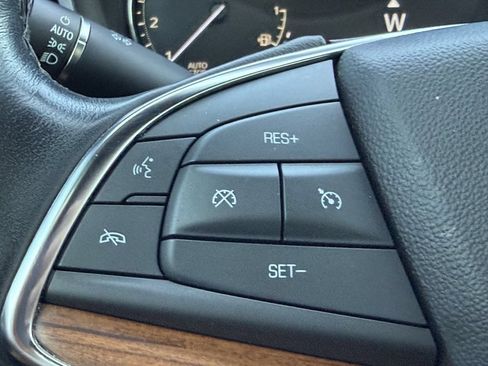Used 2022 Cadillac XT5 Premium Luxury FWD image 28
