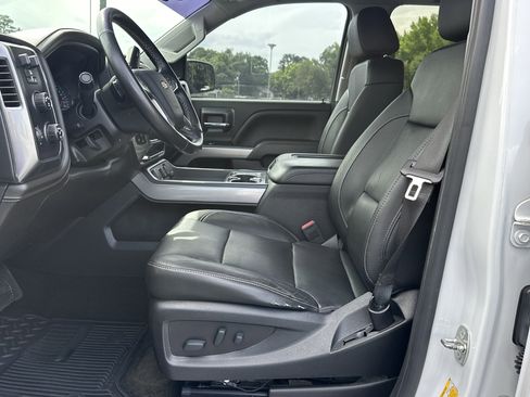 Used 2018 Chevrolet Silverado 1500 LTZ Z71 AWD/4WD image 9