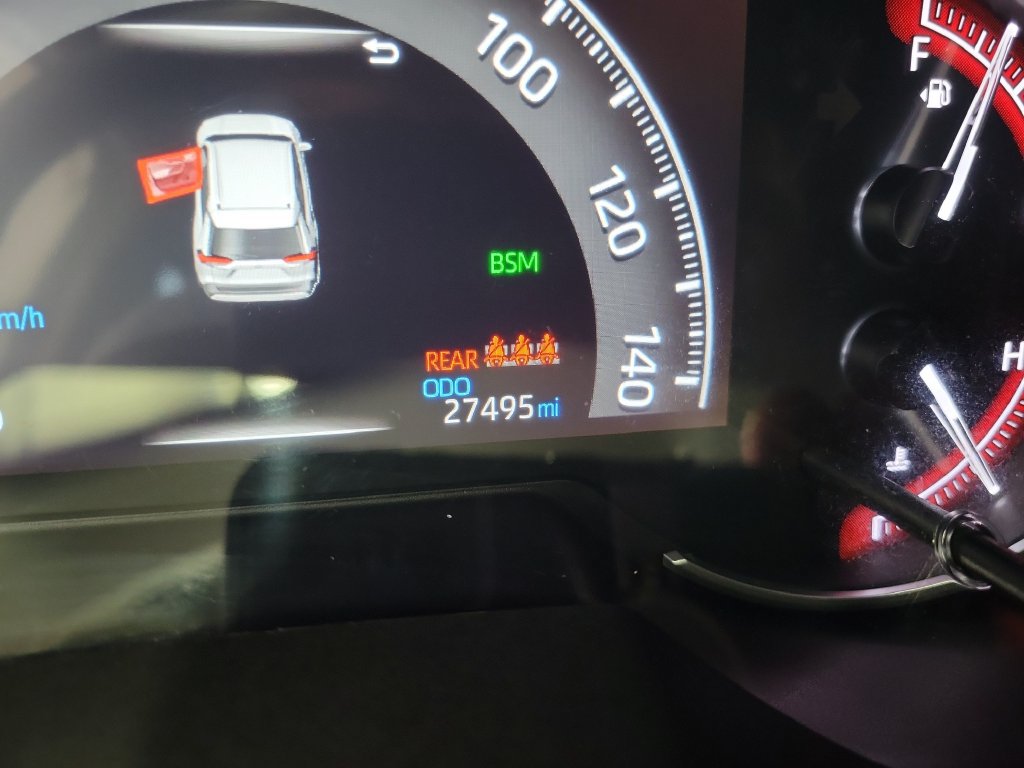 Used 2024 Toyota RAV4 XLE AWD/4WD image 25