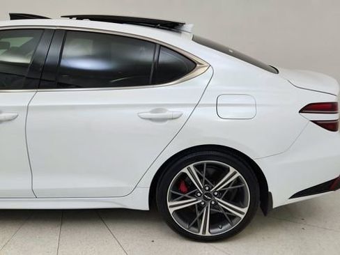 Used 2025 Genesis G70 3.3T Advanced image 10