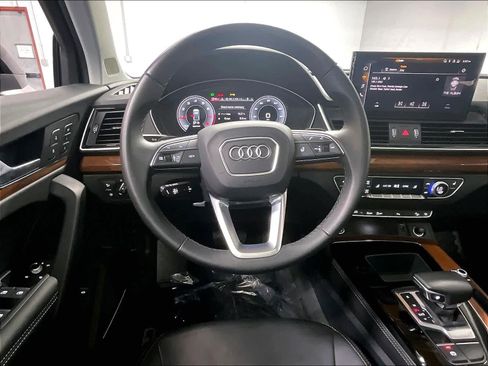 Certified 2023 Audi Q5 2.0T Premium Plus w/ Premium Plus Package AWD/4WD image 8