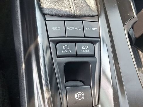 Used 2025 Toyota Camry SE FWD image 22