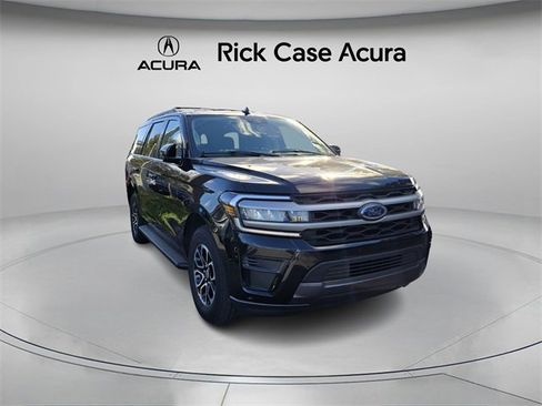 Used 2024 Ford Expedition XLT image 4