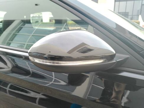 Used 2025 Volkswagen Jetta GLI Autobahn image 24