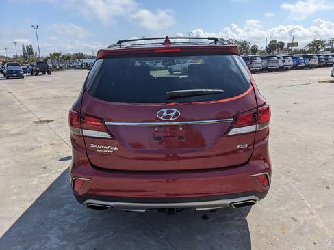 Used 2018 Hyundai Santa Fe SE image 8