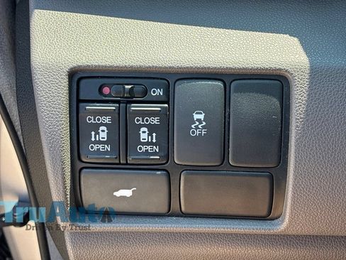 Used 2013 Honda Odyssey EX-L image 35