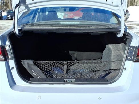New 2025 Nissan Versa SR w/ Trunk Package image 6