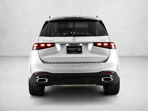 Certified 2026 Mercedes-Benz GLS 450 4MATIC image 7