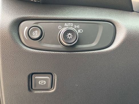 Used 2023 Chevrolet Blazer LT w/ Convenience Package image 23