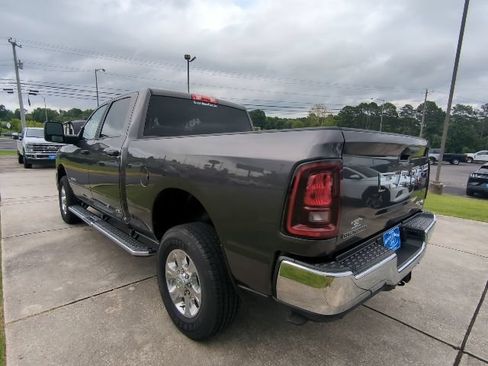 Used 2026 RAM 2500 Big Horn AWD/4WD image 5