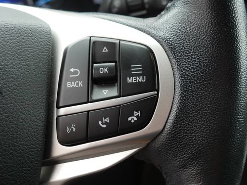 Used 2021 Ford Explorer XLT AWD/4WD image 17