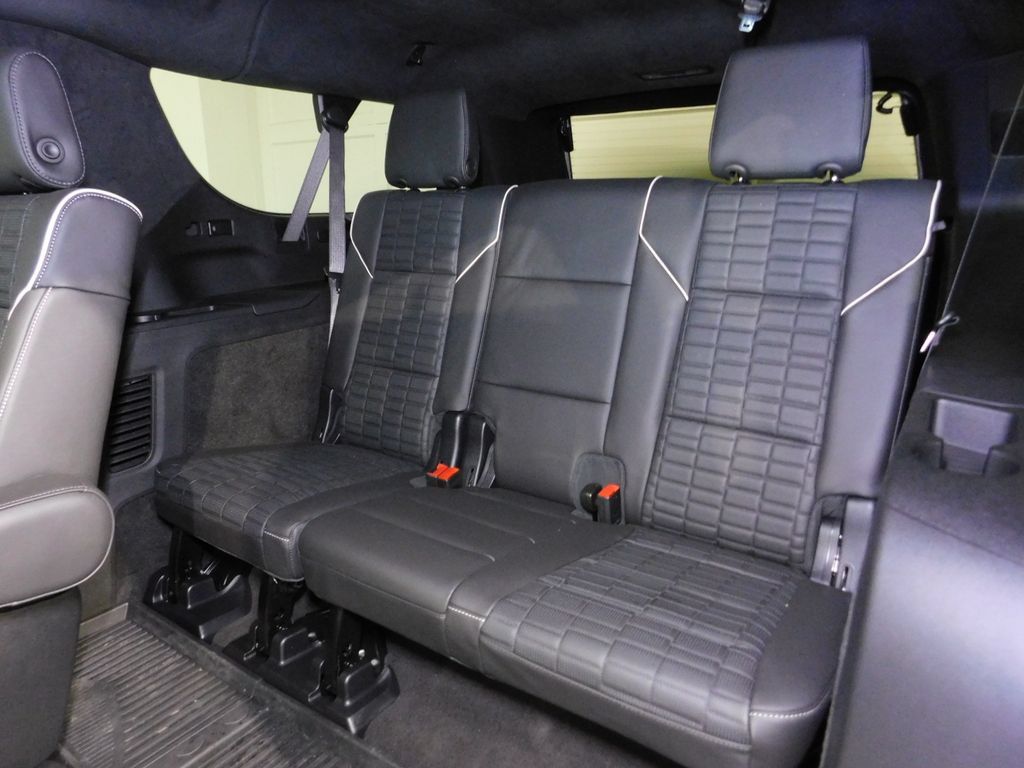 Used 2024 Cadillac Escalade ESV V w/ LPO, Floor Liner Package AWD/4WD image 82