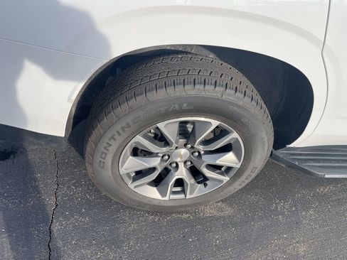 Used 2023 Chevrolet Tahoe LT w/ LT Signature Plus Package image 13