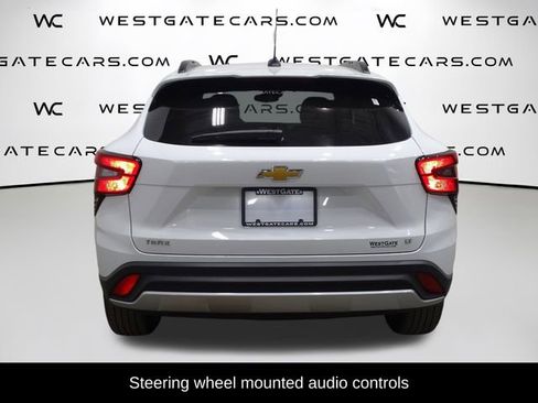 Used 2024 Chevrolet Trax LT image 7