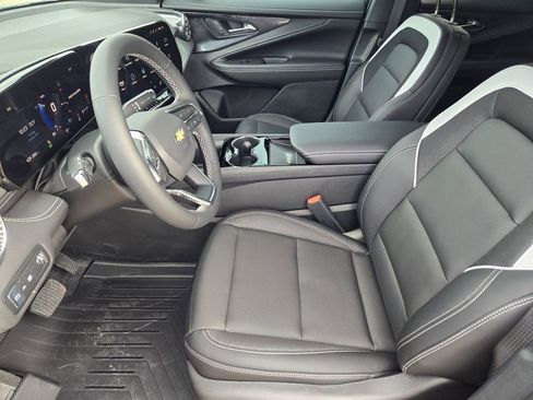 New 2025 Chevrolet Blazer EV LT image 8